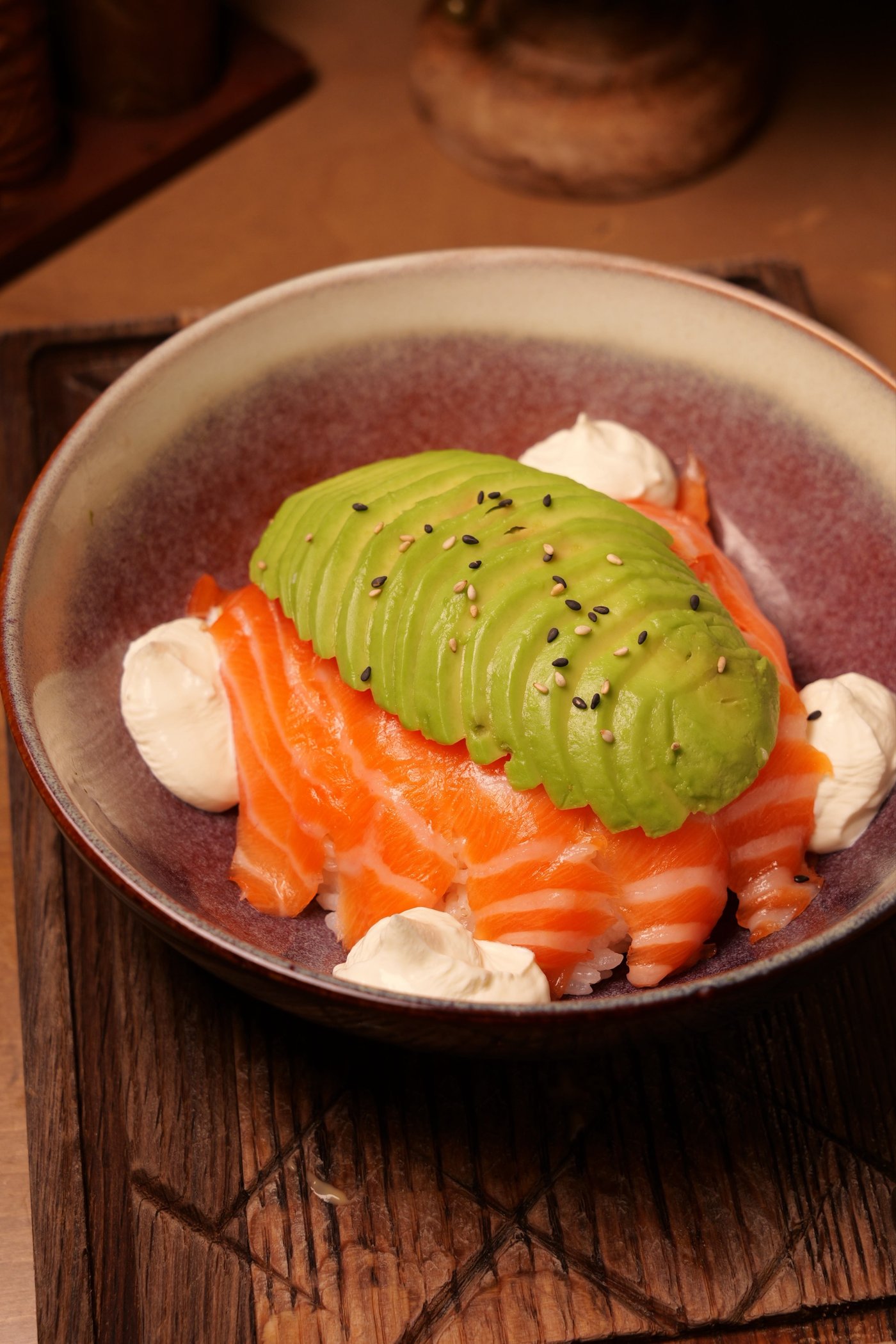 Chirashi saumon avocat fromage
